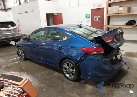 2017 Hyundai Elantra Value Edition из США, поврежденный, VIN 5NPD84LF1HH119191